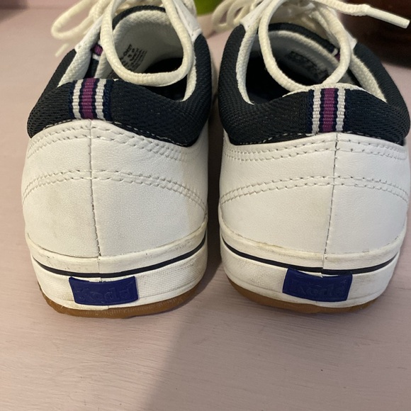 White Leather Women’s Shoes, pre owned, arch support - Picture 5 of 8